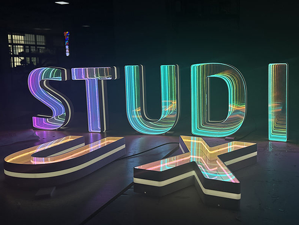 深渊镜发光字定制